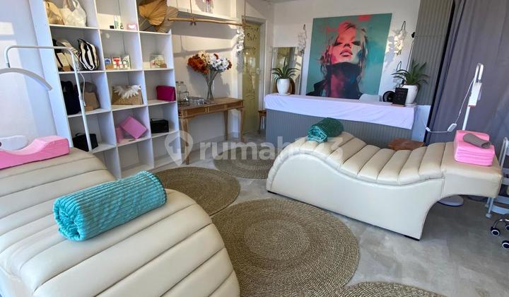 Rare Spot Bisnis di Jantung Pererenan - Toko Strategis Siap Jalan! Rare Spot Bisnis di Jantung Pererenan - Toko Strategis Siap Jalan!