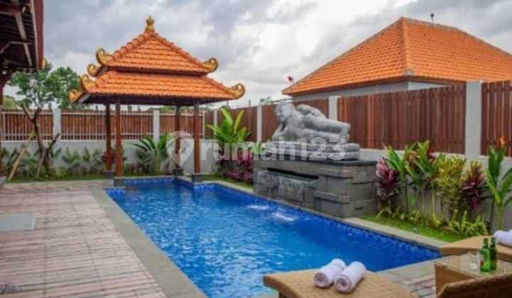Villa Tropis Premium di Canggu - Lahan Luas, Siap Huni, Freehold Villa Tropis Premium di Canggu - Lahan Luas, Siap Huni, Freehold