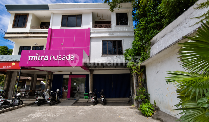 Large 2-Story Shop House - Location Ready for Business Branding Large 2-Story Shop House - Location Ready for Business Branding