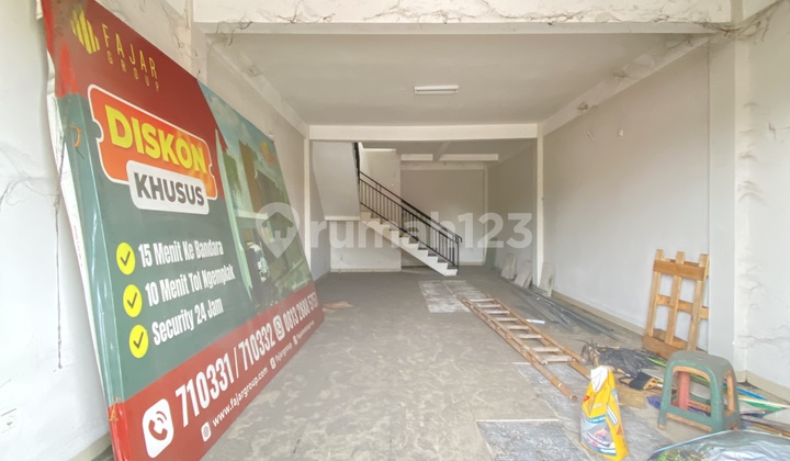 Strategic 3-Storey Ruko East Exit of Solo Toll Road 2