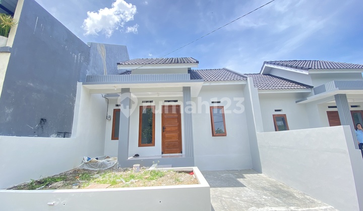 Rumah Baru Strategis Dekat Kota Karanganyar