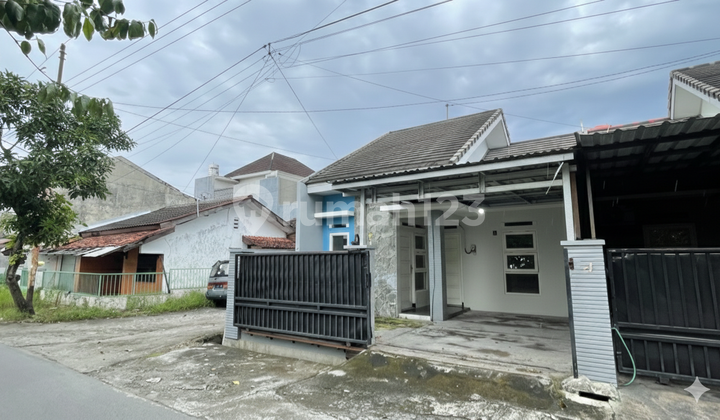 Rumah 1 Lantai Bagus Dekat Exit Tol Solo