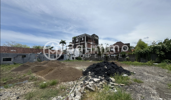 Kayu Aya - Seminyak Land