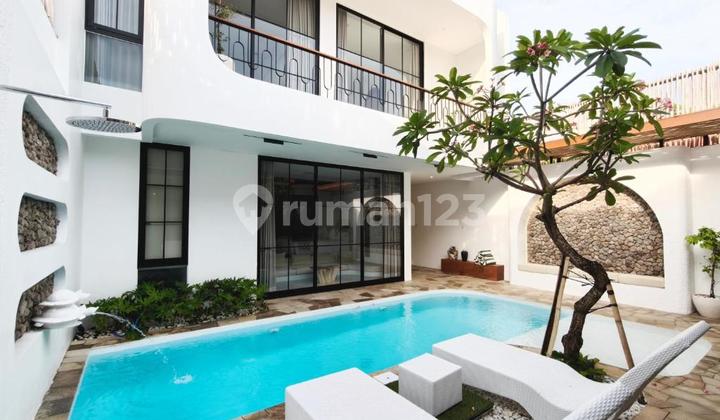 For Sale Newly Built 3-Bedroom Freehold Villa, Good Area Pecatu Region