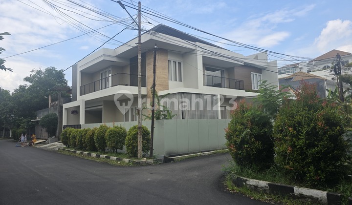 Rumah 2 Lantai Lux Minimalis Turangga Buah Batu Kota Bandung 2