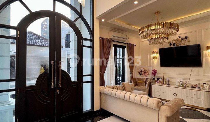 Dijual Rumah Amercian Clasic di Ciganjur Jakarta Selatan 2