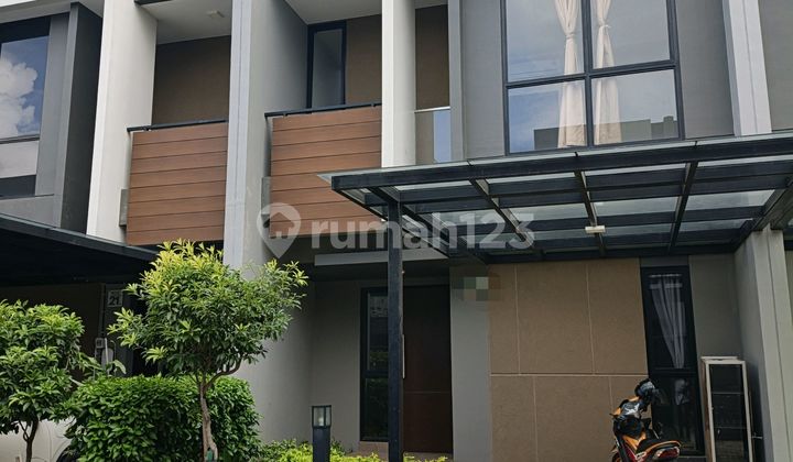 Disewakan Rumah 2 Lantai di Cluster Magenta Summarecon Bekasi