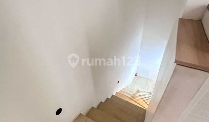 Rumah 2 Lantai di Cluster O8 Grandwisata Bekasi 2