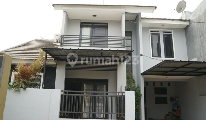 Rumah Minimalis 2 Lantai di Cluster Jatiwaringin Pondok Gede