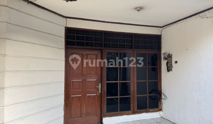 Disewakan Rumah 2 Lantai di Kavling Dki Pondok Kelapa Duren Sawit