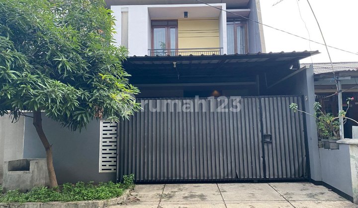 Rumah 2 Lantai di Jatirahayu Pondok Melati Bekasi