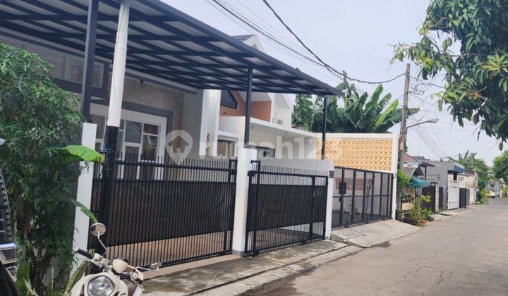 Disewakan Rumah Cantik di Ijati Cempaka Jatiwaringin Disewakan Rumah Cantik di Ijati Cempaka Jatiwaringin