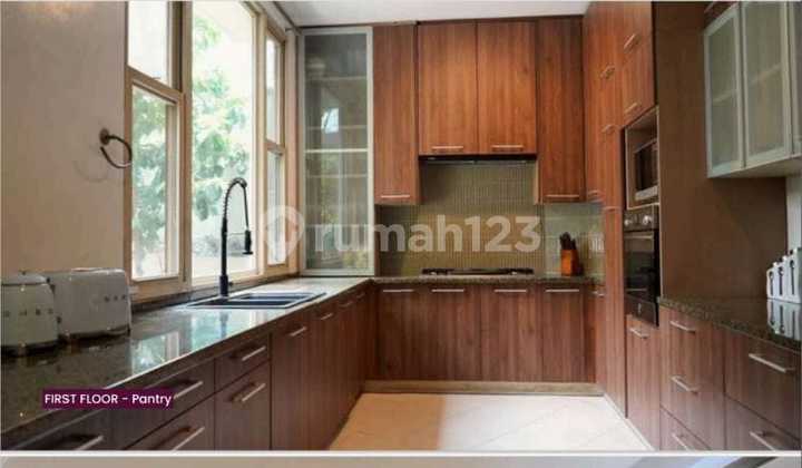 Rumah Mewah Keluarga Siap Huni di Jalan Widya Chandra Scbd Jakarta Selatan 2