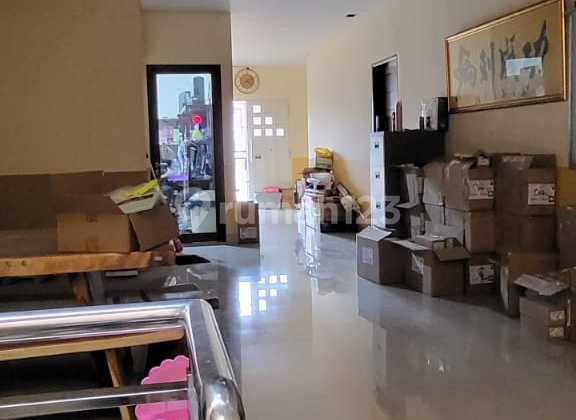 Rumah Lokasi Strategis Cocok Buat Usaha di Bulevar Hijau Kota Harapan Indah Bekasi 2