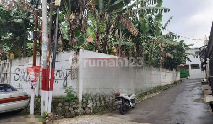 Tanah Hook di Rawa Lumbu Kota Bekasi.