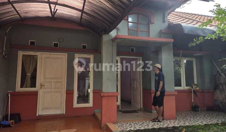 Dijual Rumah dengan Tanah yang Luas Dalam Cluster Bulevard Hijau Harapan Indah. 2
