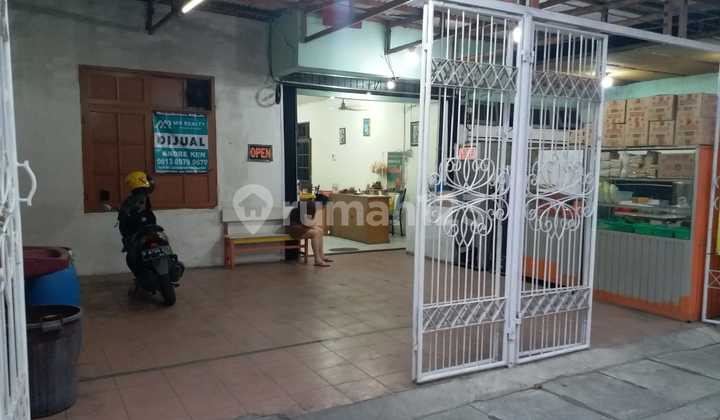 Rumah Tingkat di Pinggir Jalan Raya Harapan Indah Cocok untuk Usaha. 2