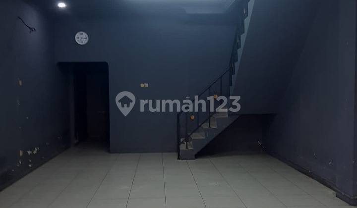 Ruko Lokasi Strategis Siap Pakai di Bulevar Hijau Kota Harapan Indah Bekasi