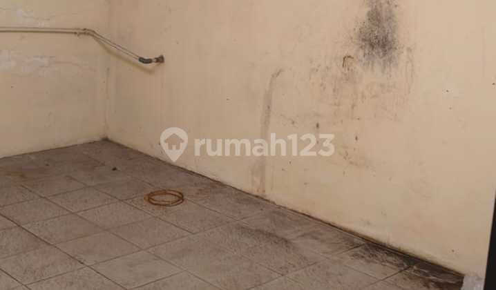 2-Story Shop House on Taruna Street, Jati, Pulo Gadung, East Jakarta 2