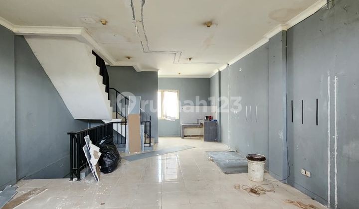 Good 3-Storey Shophouse Ready to Occupy in Simponi Harapan Indah 2