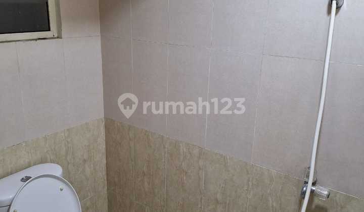 2-Story House Within the Metland Cakung Cluster in East Jakarta. 2