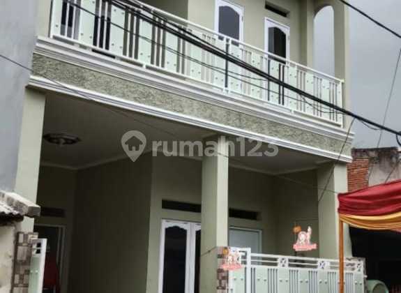 Disewakan Rumah 2 Lantai di Pejuang Jaya Bekasi