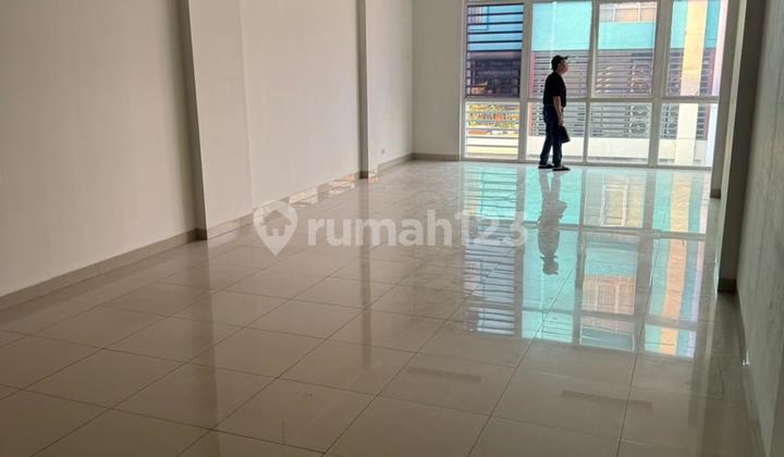 For Rent: 3-Story Shop House in Sumarecon Bekasi 2
