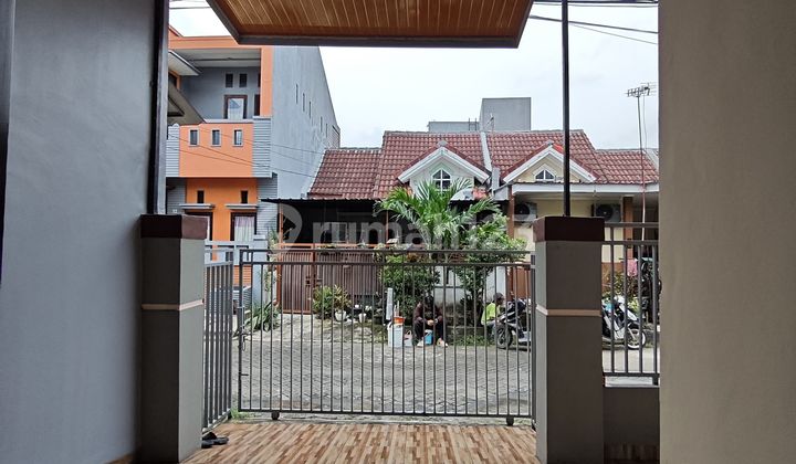 Dijual Rumah Rapi di Taman Harapan Baru Bekasi 2