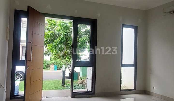 Disewakan Rumayh di Burgendy Sumarecon Bekasi 2