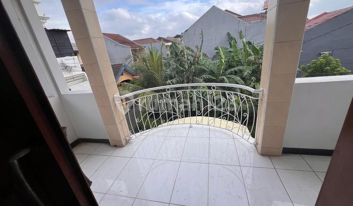 Disewakan Rumah 2 Lantai di Duren Sawit Jaktim 2