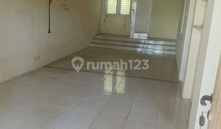Disewakan Rumah di Cluster Aralia Harapan Indah Bekasi ( Maya) 2