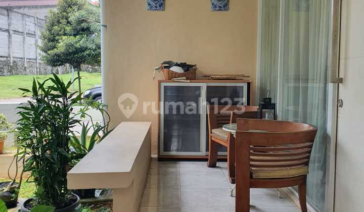 Modern House in the Premium Cluster Discovery Residence Bintaro Jaya 2