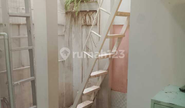 For Rent: Luxurious & Beautiful Flood-Free House in Graha Raya Bintaro 2