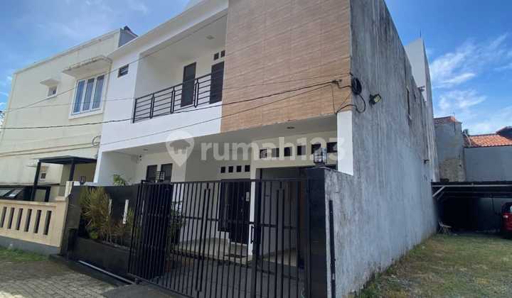 Disewakan Rumah 12 Kamar Dekat Stan Bintaro Cocok untuk Mess Disewakan Rumah 12 Kamar Dekat Stan Bintaro Cocok untuk Mess