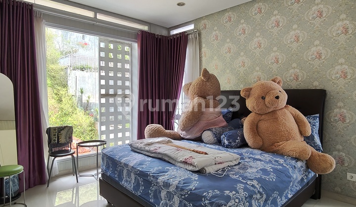 Rumah Furnished View Kota Bandung Yangcantik di Resort Dago Pakar Dijual dengan Harga Menarik Rumah Furnished View Kota Bandung Yangcantik di Resort Dago Pakar Dijual dengan Harga Menarik