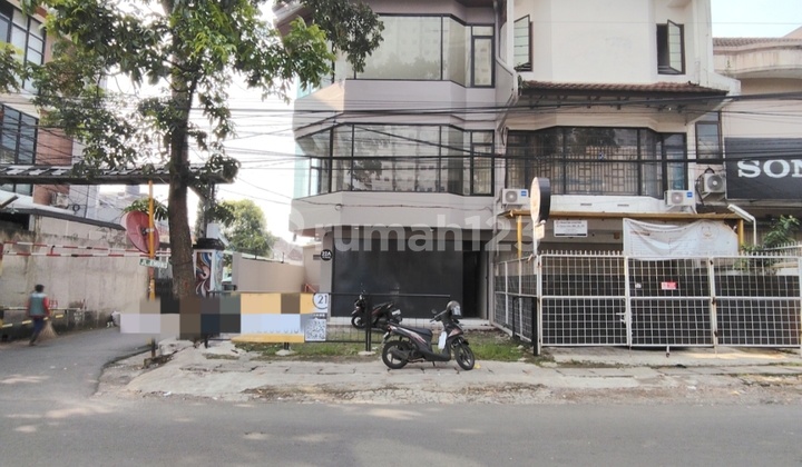 Strategic Shop House in Sayap Burangrang Shop House 2