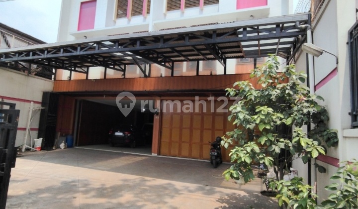 Ruang Usaha Strategis di Mainroad Padalarang