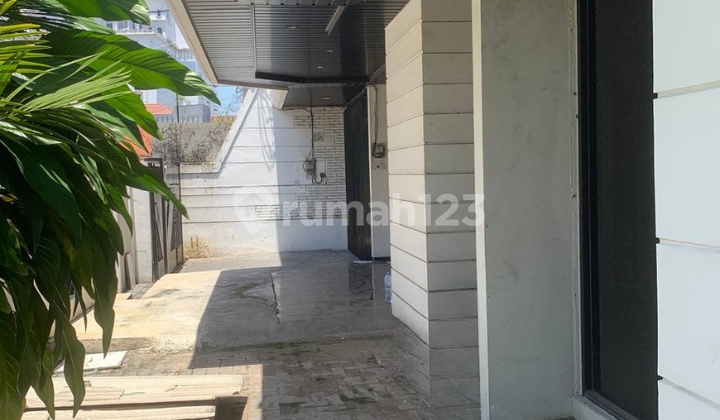 Old Building House, Livable Jl Halimun