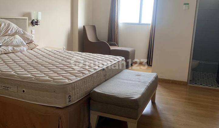 Gunawangsa Manyar Tower A Lobby Hotel, Fully Furnished City View