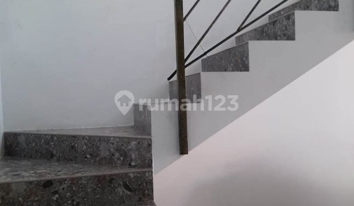 Rumah Medokan Asri Dekat Merr 1