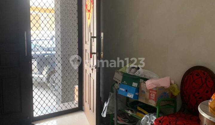 Rumah 1.5 Lantai Mulyosari Tengah, Row Jalan 2 Mobil 2