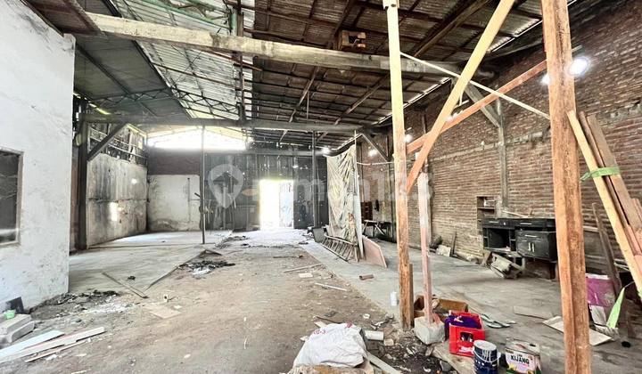 Bonus Land, Raya Bangkingan Building, Surabaya, 3500 Watt Electricity