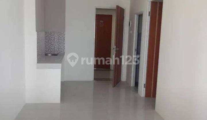 Puncak Dharmahusada 2BR Apartment, 2 ACs, Pool View 1
