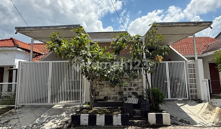 YKP Pandugo House Near Merr One Gate System - Flood Free - 24-Hour Security - Comfortable Environment 1