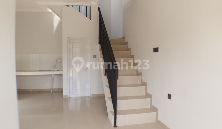 Rumah Ready 1 Menit ke Toll Bor 2