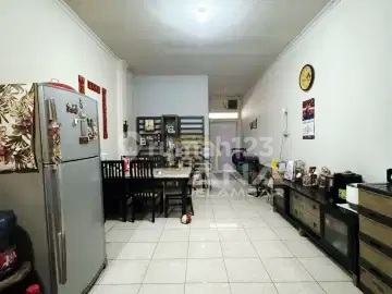 Ana Rumah 3Lt Luas 4X17m Lokasi Rapi Jln 2 Mobil Lega di Jelambar - * Good- Deal !!* 2