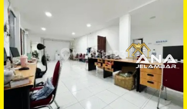 Ana Rumah Hoek 2.25Lt Luas 13X14m2 Lokasi Tenang di Jelambar - * Good- Deal !!* 2