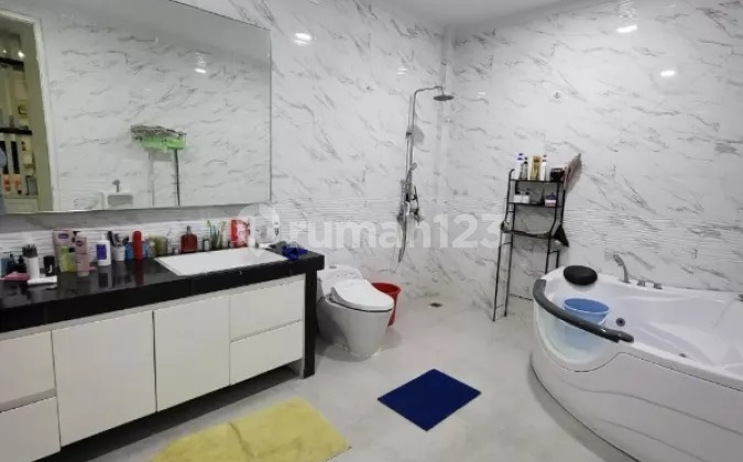 ANA*RUMAH BAGUS 10X21.5M² FURNISHED DI KOMPLEK ARWANA JEMBATAN DUA 11
