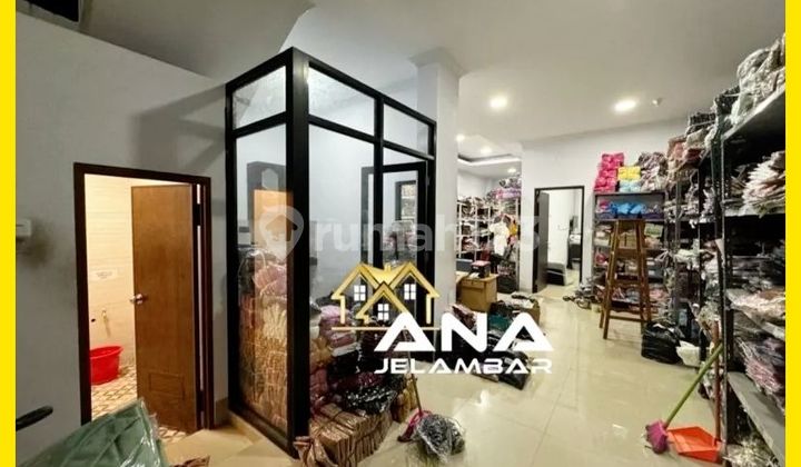 Ana House 2.25 Floors Area 6X20m Road 2 Cars in Jelambar - * Good Deal!! * Ana House 2.25 Floors Area 6X20m Road 2 Cars in Jelambar - * Good Deal!! *