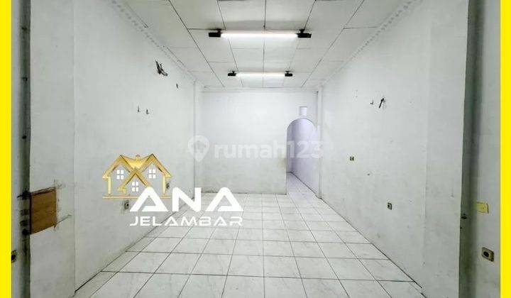 ANA*RUMAH 3LT LUAS 4X18.5M DI JALAN RAYA JELAMBAR BISA DAGANG  - *GOOD-DEAL!!* 1